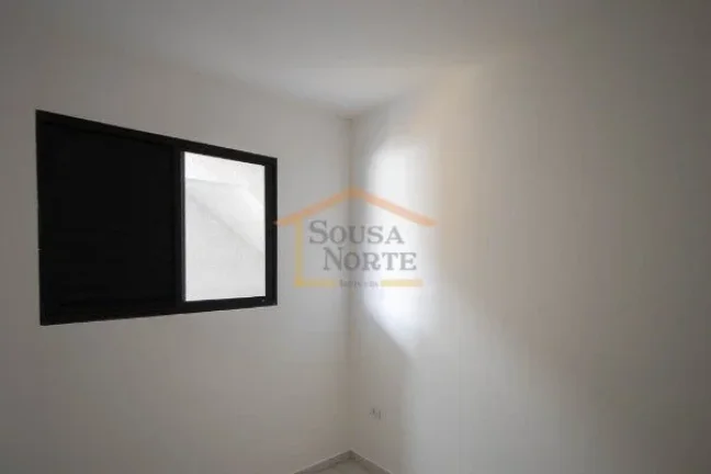 Imagem Apartamento com 35m², dispõe de 2 dormitórios, 1 banheiro, sala dois ambientes, cozinha com gabin...