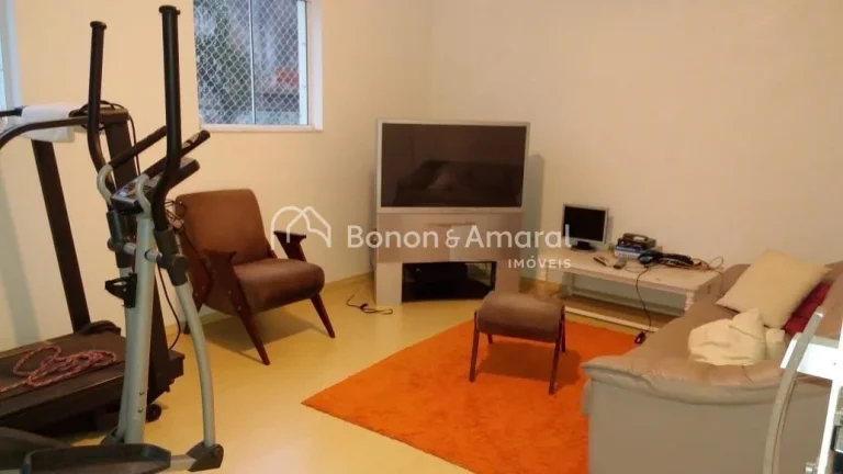 Imagem Este lindo sobrado no Condomínio Colinas dos Álamos oferece elegância, conforto e uma excelente d...