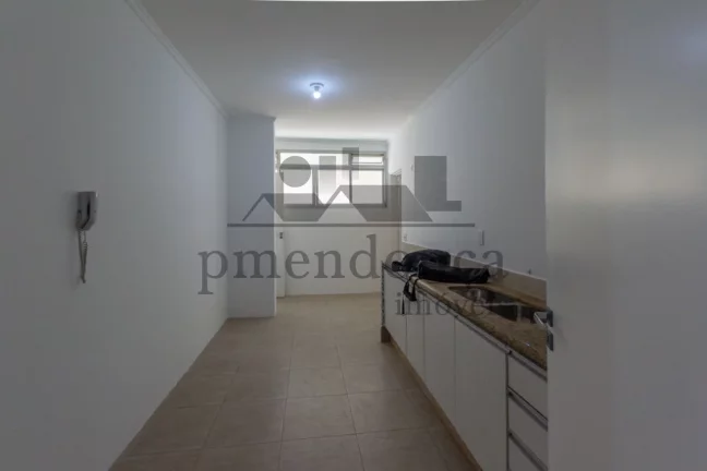Imagem Apartamento em frente ao Mackenzie com 156m², 3 dormitórios (1 suíte) e 1 vaga.