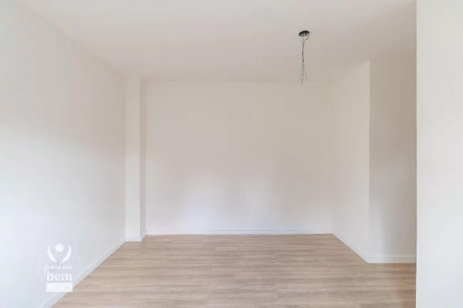 Imagem Sobrado com 168 m² , 3 quartos (1 suite) , churrasqueira à venda, por R$ 795.000 - Campo Comprido - Curitiba/PR