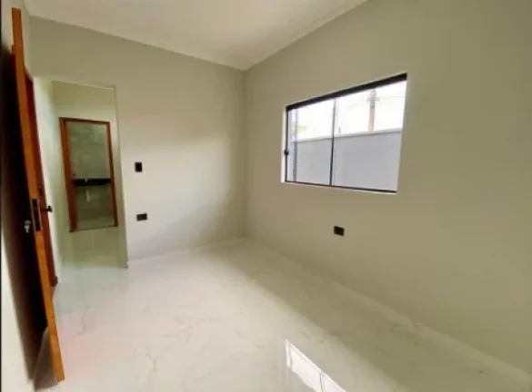 Imagem Casa para Venda em Mongaguá, Santa Eugênia, 3 dormitórios, 1 suíte, 1 banheiro, 2 vagas