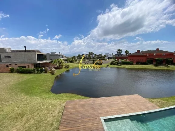 Imagem Sobrado com piscina, 06 suítes, mobiliado e decorado