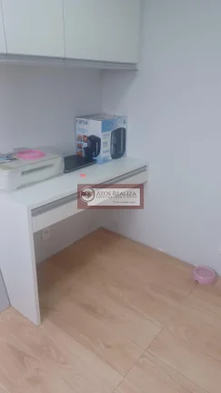 Imagem Alugo Excelente Apartamento... Contem 2 dorm todos com planejados...sala de estar e de jantar integrada... cozinha com planejados...lavanderia com planejados...1 banheiro...O condomínio oferece... piscina academia... brinquedoteca... mercadinho...area kid