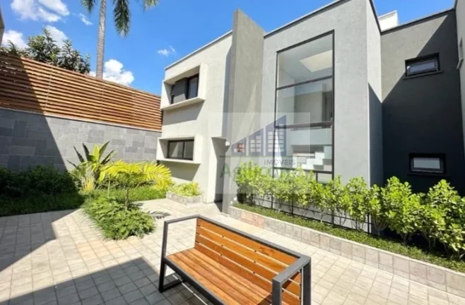 Imagem CASA DE CONDOMÍNIO À VENDA EM CAMPO BELO COM 4 DORMITÓRIOS