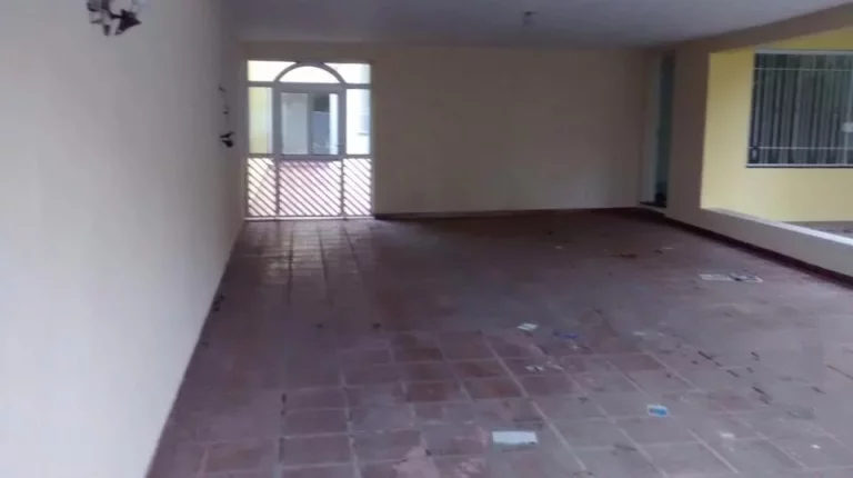Imagem Sobrado com 4 dormitórios à venda, 400 m² por R$ 600.000,00 - Jardim Casa Branca - Suzano/SP
