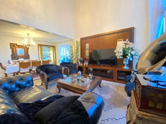 Imagem Apartamento Duplex com 3 suíte à venda no Centro de Balneário Camboriú/SC