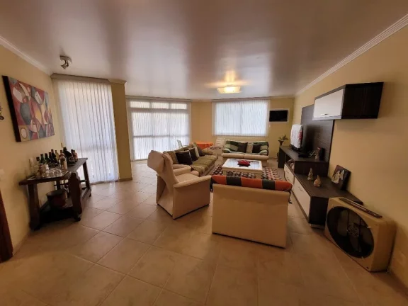 Imagem APARTAMENTO AMPLO COM 3 SUÍTES E PEQUENA VISTA PARA O MAR