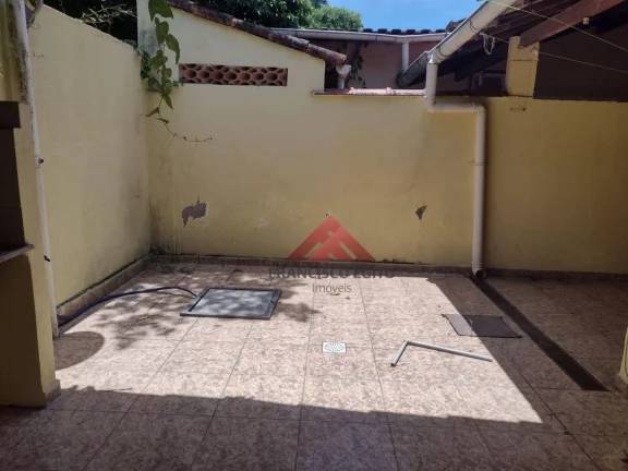 Imagem Casa com 2 dormitórios à venda, 60 m² por R$ 270.000,00 - Vista Alegre - São Gonçalo/RJ