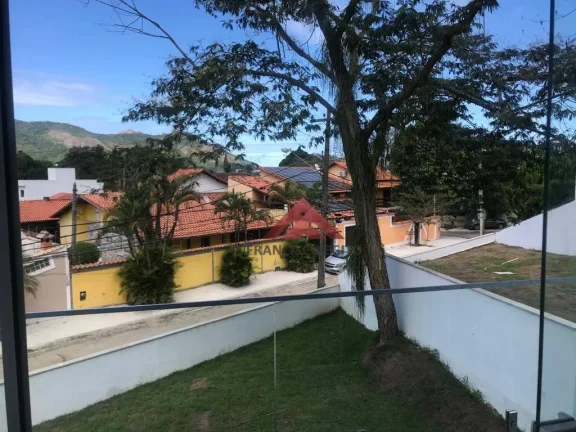 Imagem Casa duplex primeira locação em itaipu,na localidade de Argeu Fazendinha,loteamento na Avenida Central. Casa em centro de terreno com amplo espaço par