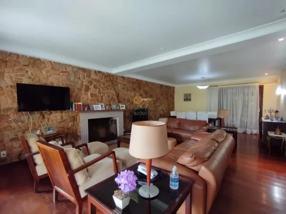 Imagem Casa em Condomínio para Venda em Teresópolis / RJ no bairro Alto