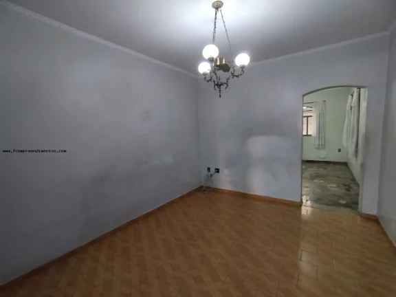 Imagem Casa / Sobrado para Venda em Limeira, Boa Vista, 4 dormitórios, 1 suíte, 3 banheiros, 4 vagas