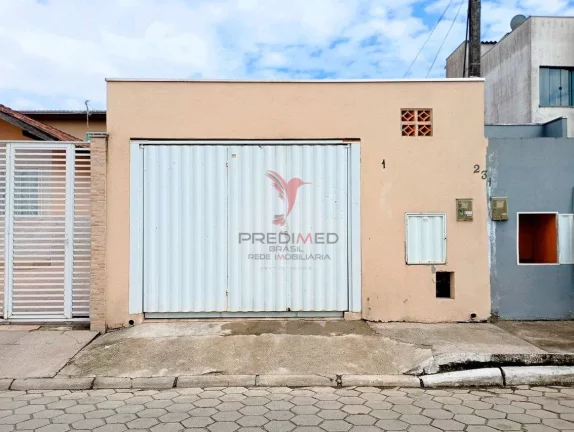 Casa no Santa Regina: Oportunidade de Sair do Aluguel em Itajaí