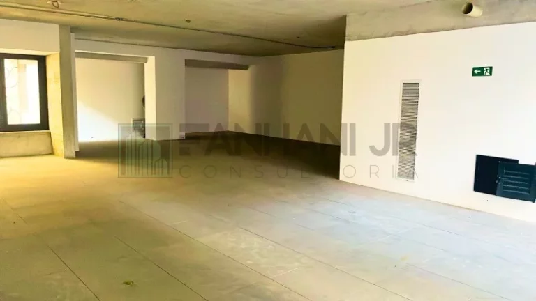 Imagem Excelente Casa Comercial com 15 Salas, 15 Banheiros, 60 Vagas de Garagem em Pinheiros, São Paulo-SP!