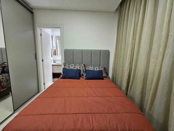 Imagem Apartamento com 4 dormitórios sendo 2 suítes e 4 vagas de garagem no Centro de Balneário Camboriú