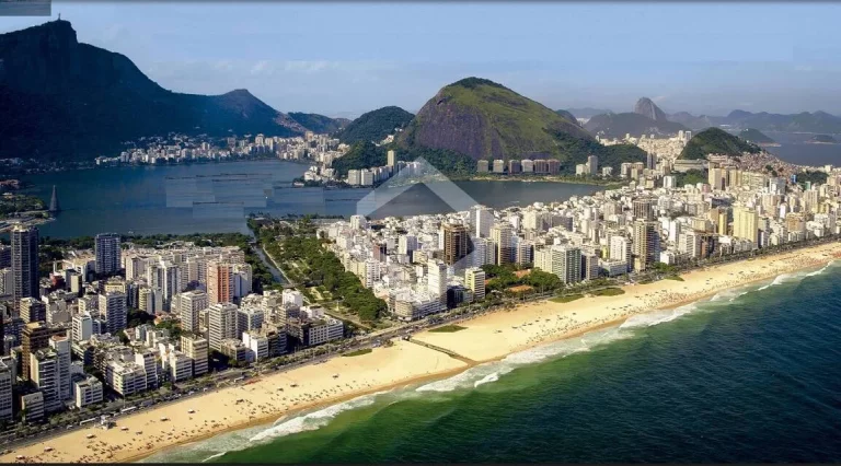 Imagem QUADRILATERO MAIS AMADO DE IPANEMA - LINDO APTO COM 166,40 m² 3 STES 2 VGS