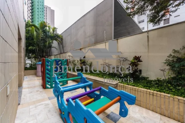 Imagem Apartamento à venda em Perdizes com 3 suítes e 3 vagas com 154m2