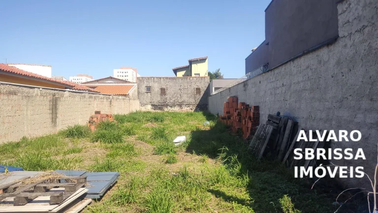 Imagem TTerreno de 400 m², bem localizado e com ótima topografia. 10x40mts Bairro estritamente residencial