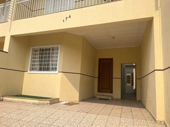 Imagem Sobrado com 3 dormitórios à venda, 170 m² por R$ 750.000,00 - Centro - Ferraz de Vasconcelos/SP