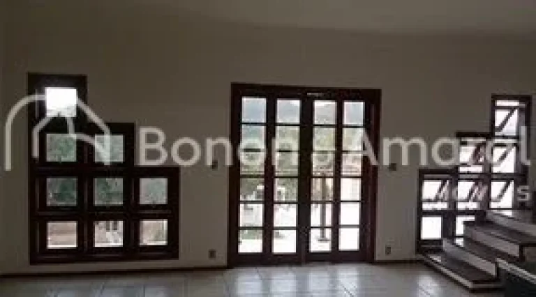 Imagem Excelente sobrado em condomínio tranquilo e arborizado, com 196 m² de construção em terreno ampl...