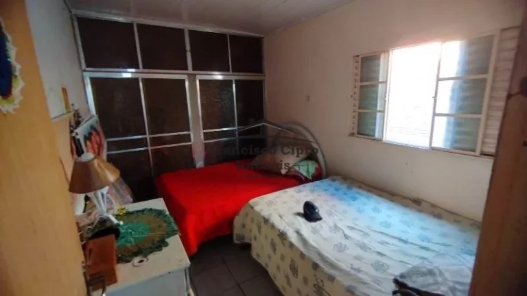 Imagem Casa à venda no bairro Parque Santa Clara - Guaratinguetá/SP