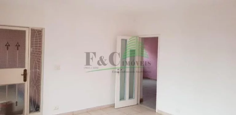 Imagem Casa para Venda em Piracicaba, Centro, 4 dormitórios, 1 suíte, 1 banheiro, 1 vaga