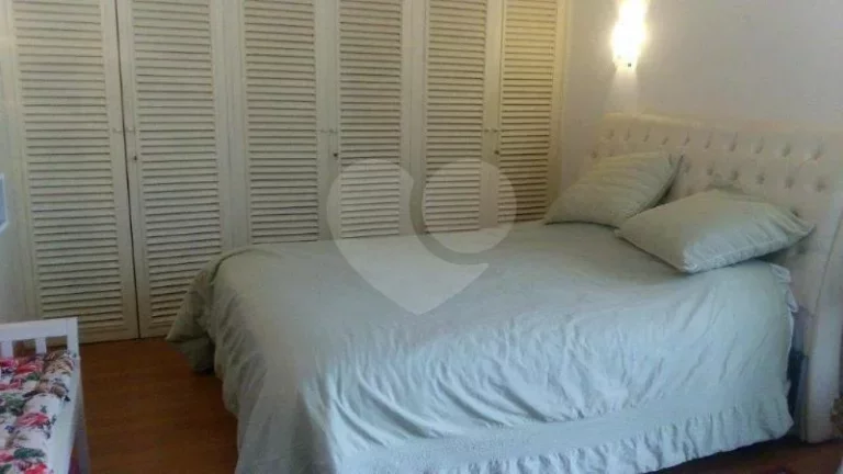 Imagem Sobrado à venda com 5 quartos, sendo 2 suítes, em Butantã, São Paulo - SP