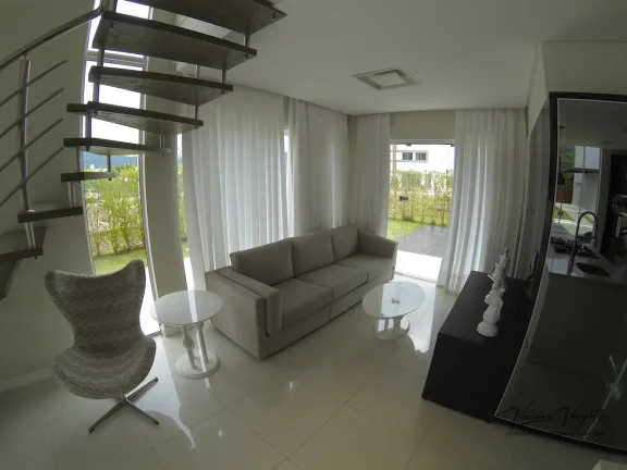 Imagem Casa em Condomínio para Venda em Balneário Camboriú / SC no bairro Barra