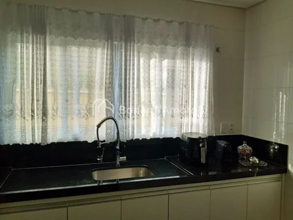 Imagem Casa à venda, 5 quartos, Condomínio Athenas, Paulínia.
Térrea, em condomínio, no Jardim de Itap...