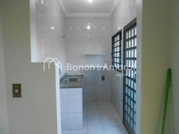 Imagem Linda casa à venda, com ótima localização, no coração de Barão Geraldo. A casa da frente poss...