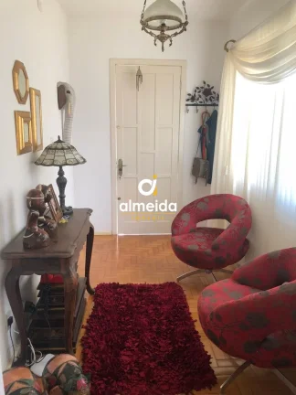 Imagem CASA 3 DORMITÓRIOS NO CENTRO DE SANTIAGO