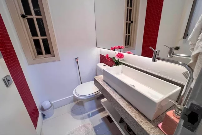 Imagem Casa Aluguel 3 Quartos 2 Suítes Anil