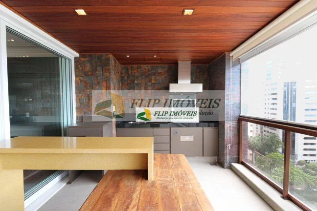 Imagem More em apartamento de alto padrão com 198 m² com 3 suítes, 5 vagas no miolo Cambuí - Campinas - SP