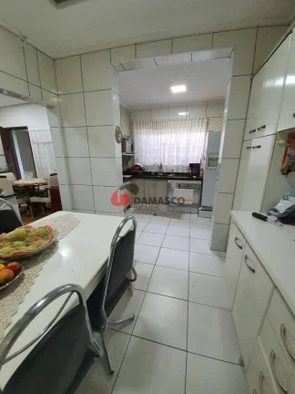 Imagem Sobrado à venda 2 Quartos, 1 Suite, 3 Vagas, 143M², Fundação, São Caetano do Sul - SP