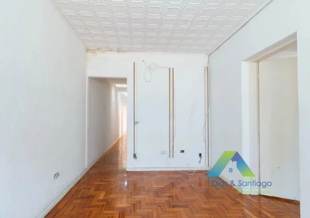 Imagem Casa com 3 Domitórios e 2 Banheiros em Vila das Mercês, São Paulo/SP