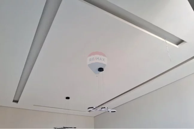 Imagem Casa em condomínio fechado com três quartos, sendo uma suíte