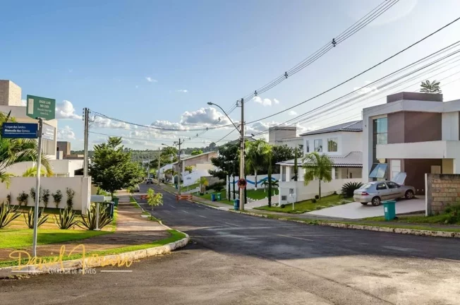 Imagem Lote à venda na parte alta do condomínio Santa Monica