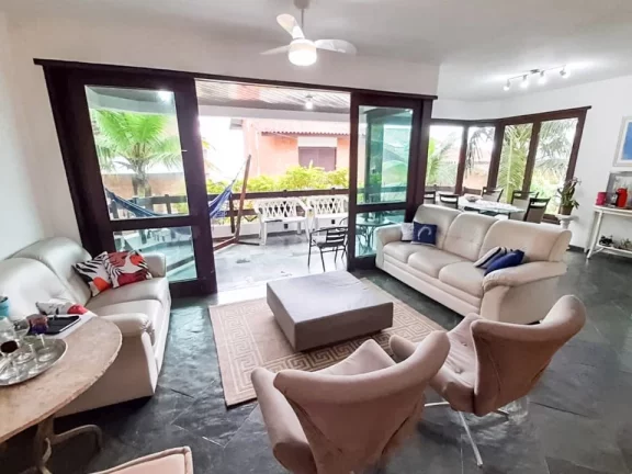 Imagem ENSEADA - CASA EM CONDOMÍNIO FECHADO - 310 M² DE ÁREA CONSTRUÍDA - LAZER.