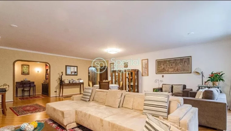 Imagem Amplo apartamento com 205m² no Jardim Paulista. Living muito claro e espaçoso, 03 dormitórios, se...