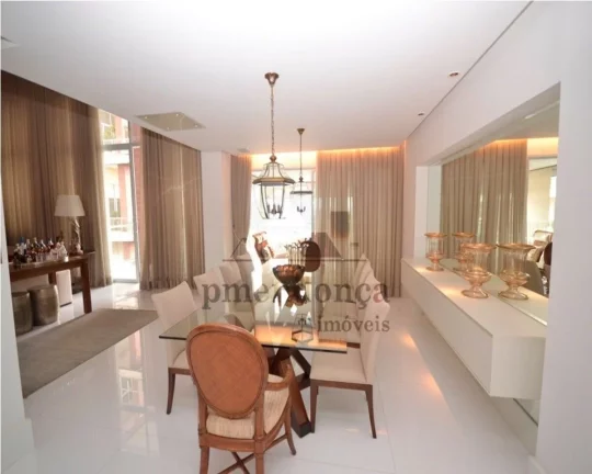 Imagem Apartamento com amplo living para 03 ambientes com piso todo em mármore, terraço, lavabo, 04 suít...