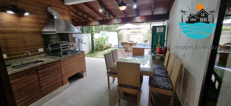 Imagem Casa Aluguel Juquehy com, 4 dormitórios, 3 suítes, acomodação para 10-12 pessoas e a 150m da praia | Juquehy Imobiliária