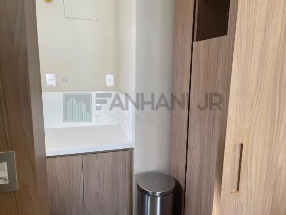 Imagem Venha se encantar com esta incrível cobertura/loft moderna, localizada em um dos bairros mais nobres de São Paulo, no Jardins! Com um design sofisti