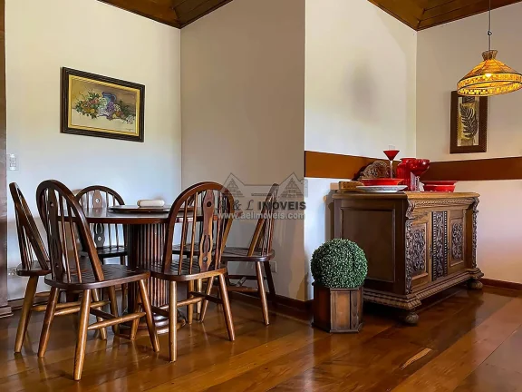 Imagem Apartamento à venda em Campos do Jordão - Com 02 suítes próximo ao Capivari