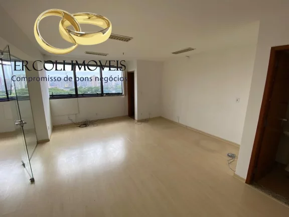 Imagem Sala Comercial com 63 m² - 3 Salas, 3 Banheiros e 1 Vaga ? Pronta para Uso