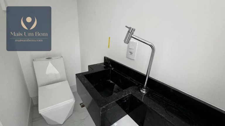 Imagem Sobrado Tríplex com Terraço em condomínio fechado com Piscina, 3 suítes, 171 m² por R$ 1.290.000 - Santa Cândida - Curitiba/PR