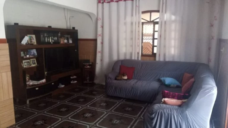 Imagem Sobrado à venda, 381 m² por R$ 695.000,00 - Vila Colorado - Suzano/SP