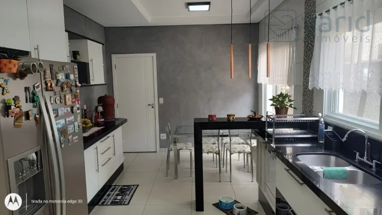 Imagem CASA Á VENDA NO CONDOMÍNIO BOSQUE DOS JATOBÁS, JUNDIAÍ