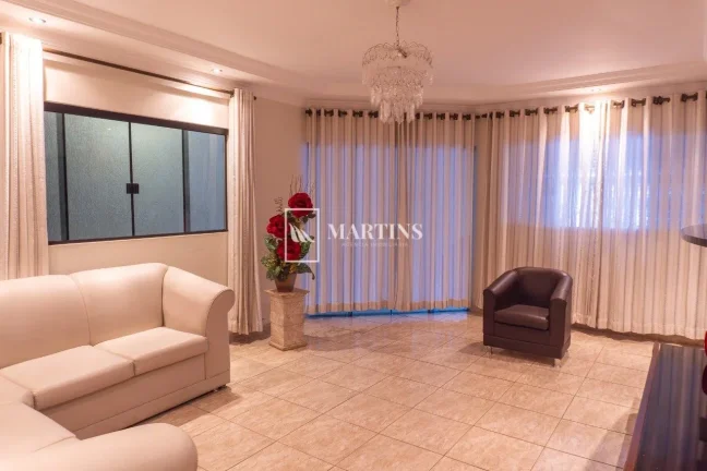 ? Casa Escriturada no Setor Leste do Gama - Rua Principal!

Excelente oportunidade para moradia ou i...