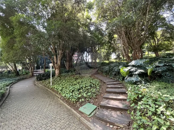 Imagem Cobertura à venda ou para alugar com 3 quartos, sendo 3 suítes, no condomínio Quintas Do Morumbi, São Paulo - SP