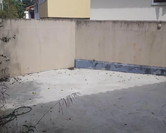 Imagem sobrado com 3 quartos e ótima localização FL26
