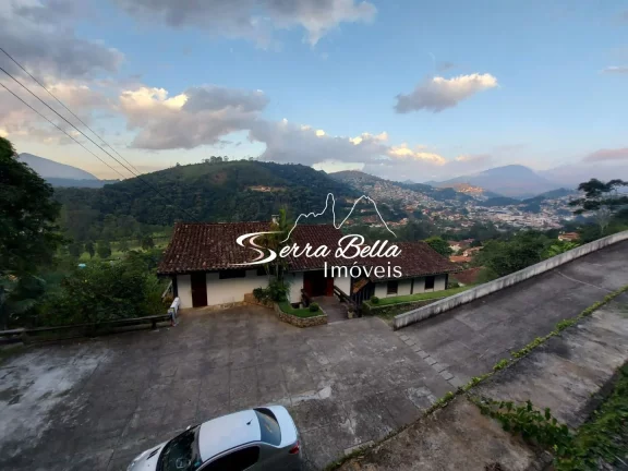 Imagem Casa com 5 dormitórios à venda, 500 m² por R$ 1.350.000,00 - Golfe - Teresópolis/RJ